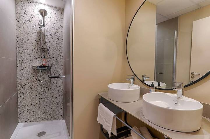 Ganze Wohnung, Appartement Pour Quatre Personnes in Plescop, Côte des Mégalithes