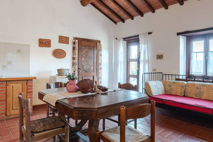 Appartamento intero, Appartamento 'Reggioli- Del Cestaio' con vista sulle montagne, giardino in comune e balcone in Gaiole in Chianti, Chianti