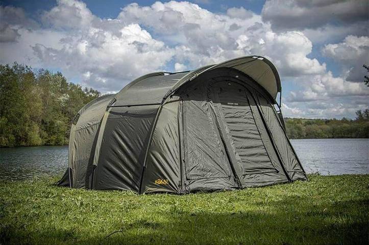 Camping pour 2 personnes, avec Terrasse et Jacuzzi ainsi que Jardin et Piscine