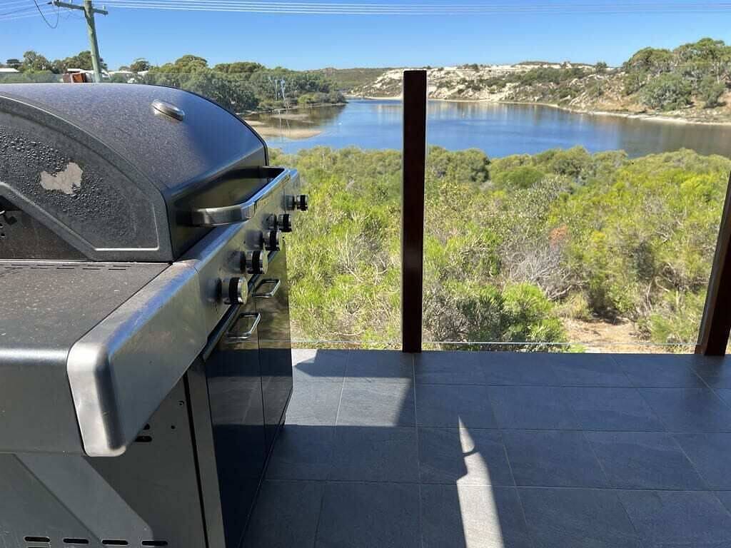 River Panorama Beach House in Guilderton, Western Australia