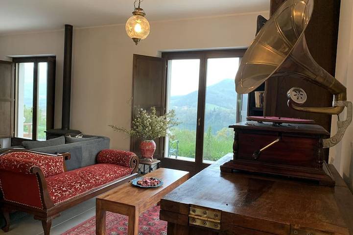Villa with the best location and view in all fermo in Amandola, Nationalpark Monti Sibillini