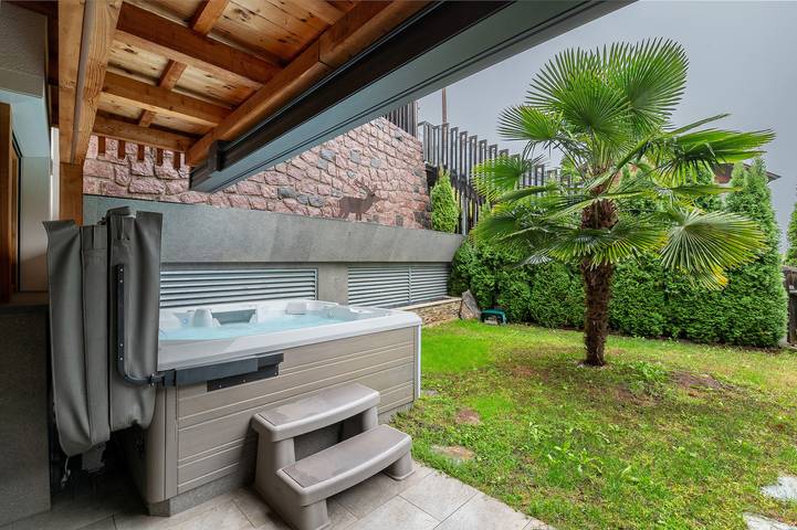 Apartament wakacyjny dla 2 osób, z ogród i sauna oraz jacuzzi w Syd-Tirol