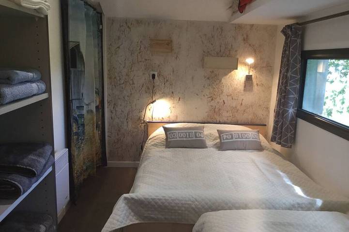 Gîte pour 9 personnes, avec Terrasse et Jardin dans Brigné - 2