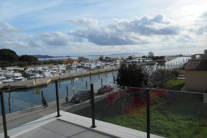 Villa pour 12 personnes, avec jardin et balcon, animaux acceptés