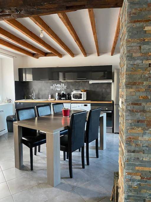 Location de vacances pour 4 personnes, avec Terrasse à Contres