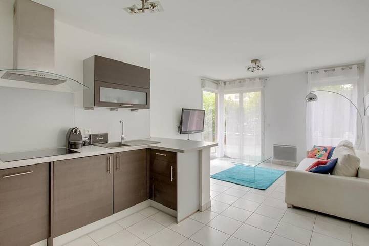 Holiday apartment for 6 people, with garden and hot tub - 1