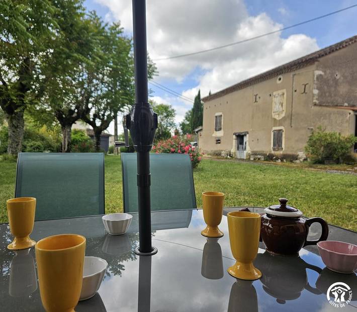 Gîte pour 5 personnes, avec Terrasse et Jardin à Sainte-Croix (Tarn)