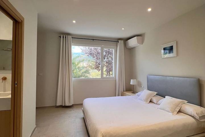 Ferienhaus für 8 Personen, mit Balkon und Garten am Playa d'en Bossa - 2
