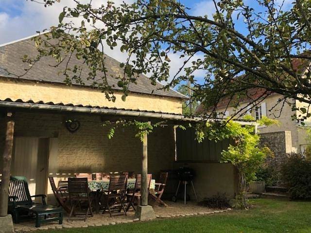 Location de vacances pour 6 personnes, avec jardin à Longues-sur-Mer - 2