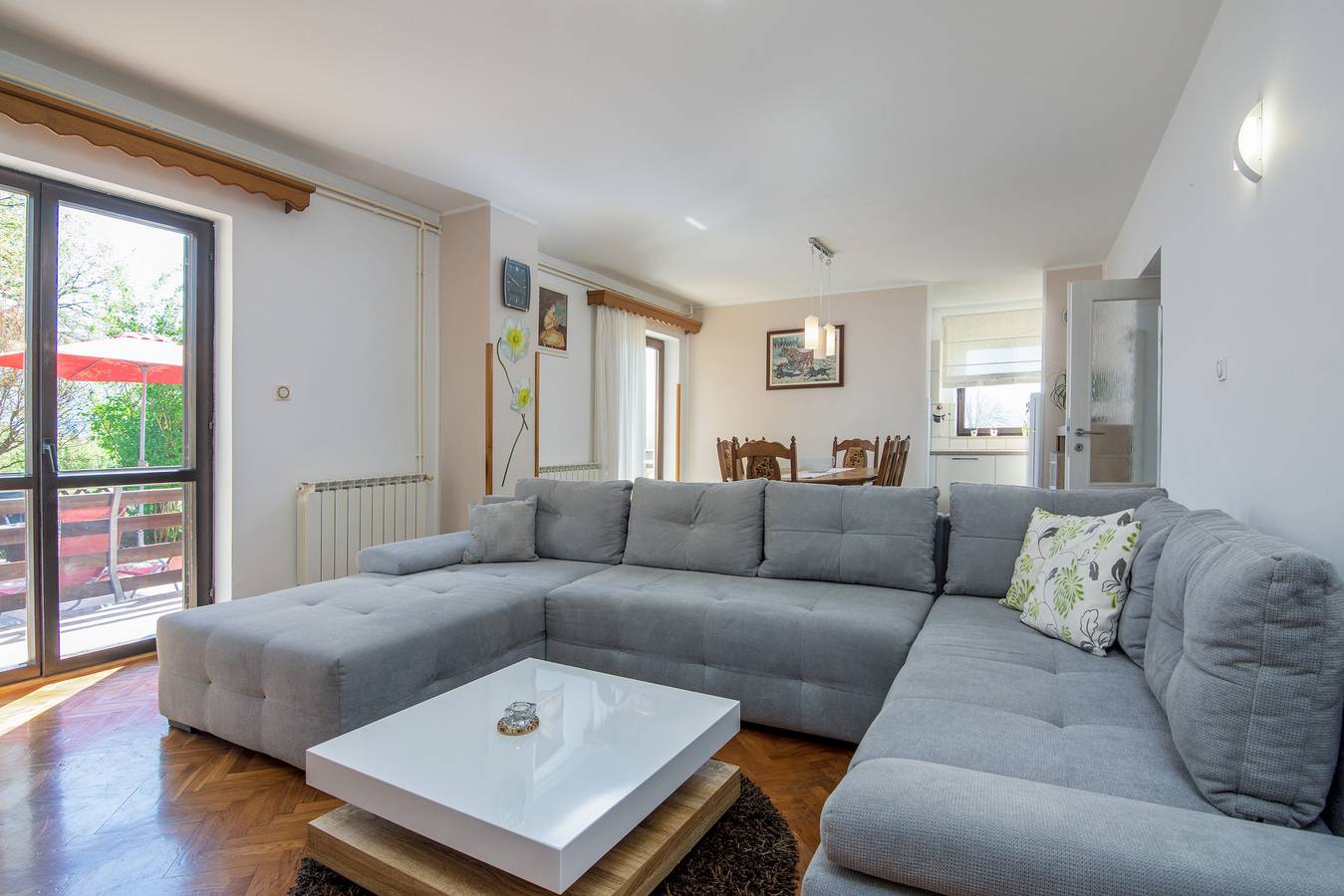 Ganze Wohnung, 3-Zimmer-Ferienwohnung mit Terrasse Cepic, Sredisnja Istra A-11636-a in Kršan, Ostküste Istrien