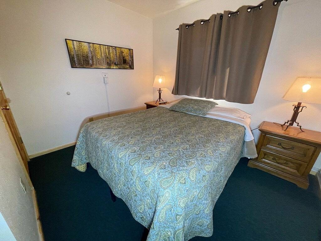 2Br / 1Ba Hütte auf der Main Street in Greer / Stocked Forellenteich! $ 145 pro Nacht in Greer, Apache County