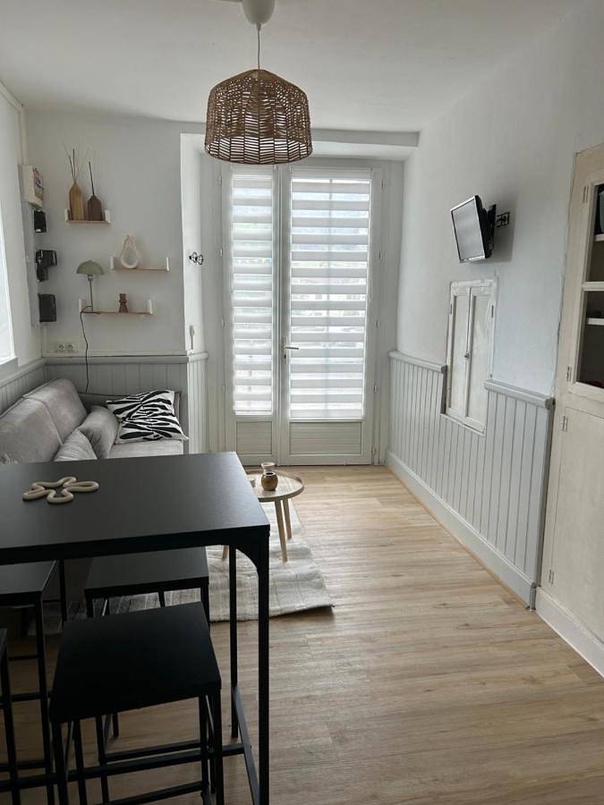Two-Bedroom House in Arbas (Haute-Garonne), Haute-Garonne