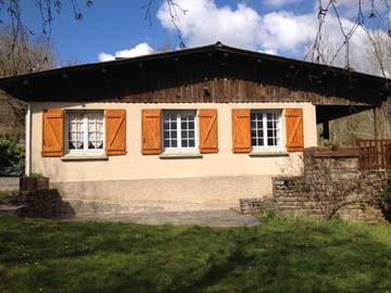 Gîte pour 6 personnes, avec jardin, animaux acceptés à Pradelles-Cabardès