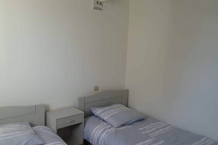 Location de vacances pour 2 personnes, avec terrasse dans Plage des Huttes - 3