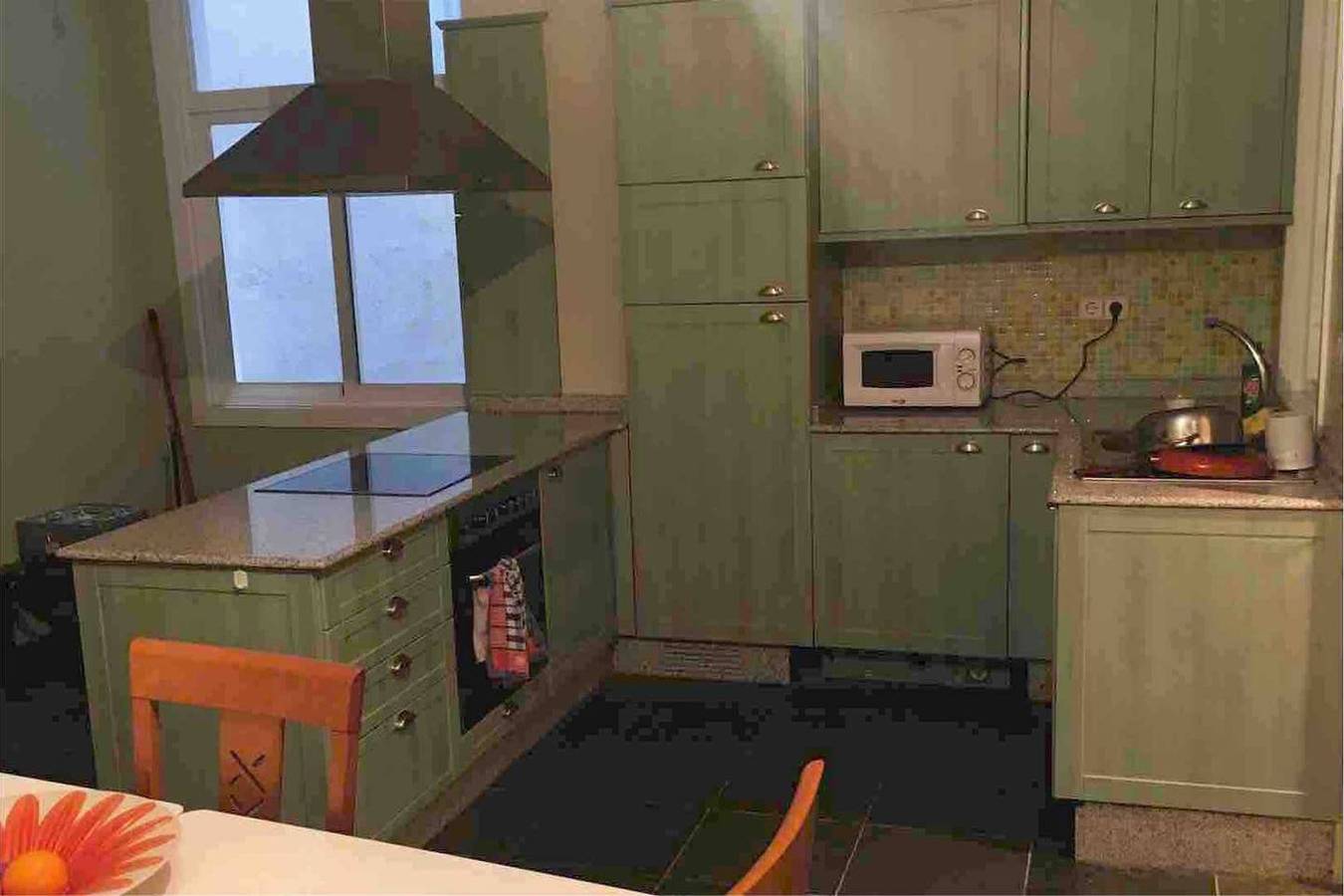 Entire apartment, Spacious apartment in A Coruña 80 m² with parking in La Coruña, Galician Coast