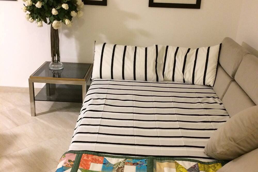 Apartamento entero, Termas y relax baratos y elegantes Tranquilidad, comodidad, hospitalidad y limpieza in Abano Terme, Colinas Eugâneas
