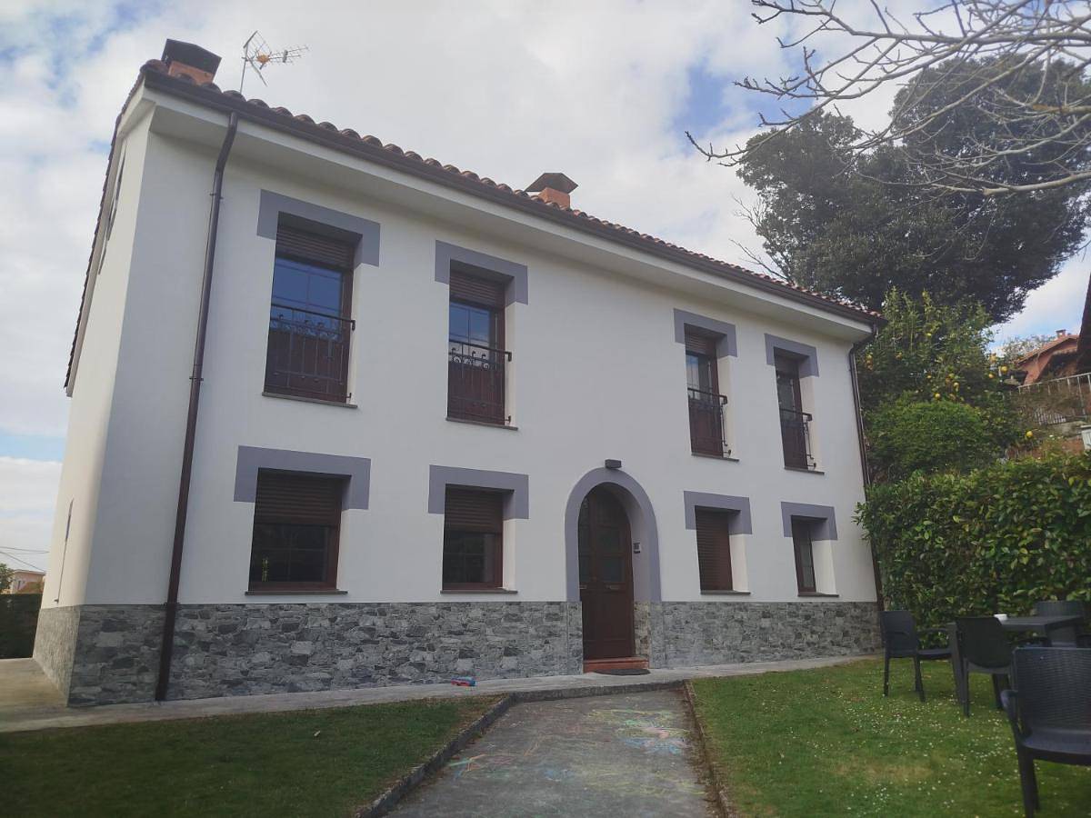 Apartamento entero, Apartment with Garden View in Llanes, Costa Verde