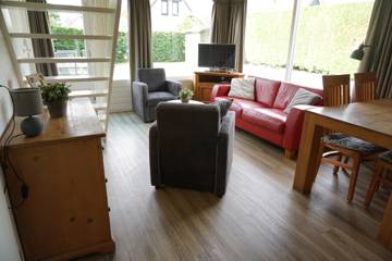 Ferienhaus für 4 Personen, mit Terrasse und Balkon/Terrasse in Zeeland