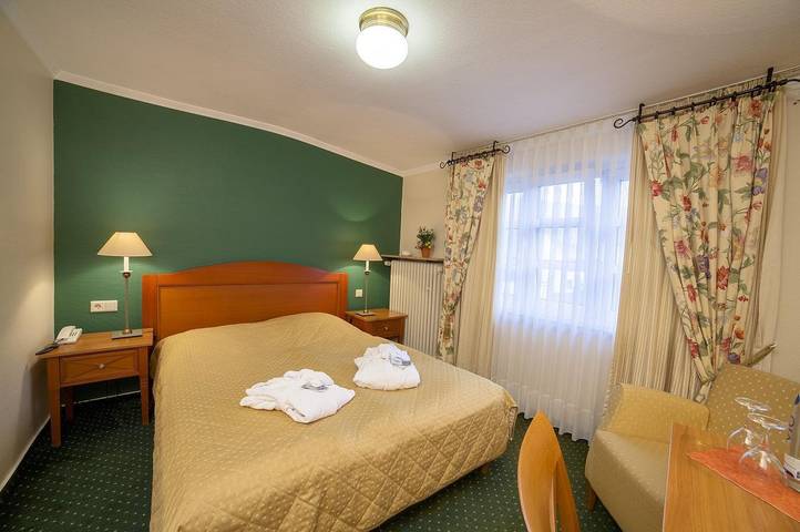 Standarddoppelzimmer in Waldbreitbach, Rheinland-Pfalz