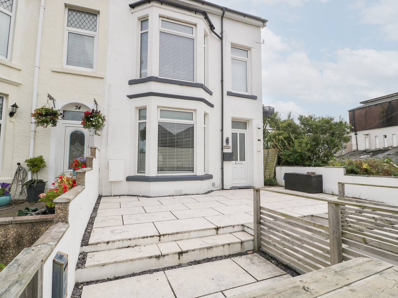 Entire apartment, 76A Mackworth Road in Porthcawl, Bridgend region