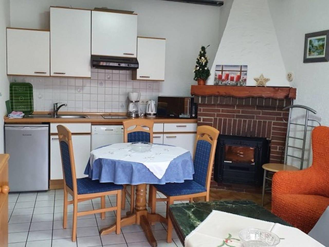 Ganze Wohnung, Schöne Ferienwohnung mit Terrasse in Homberg in Homberg, Knüllgebirge