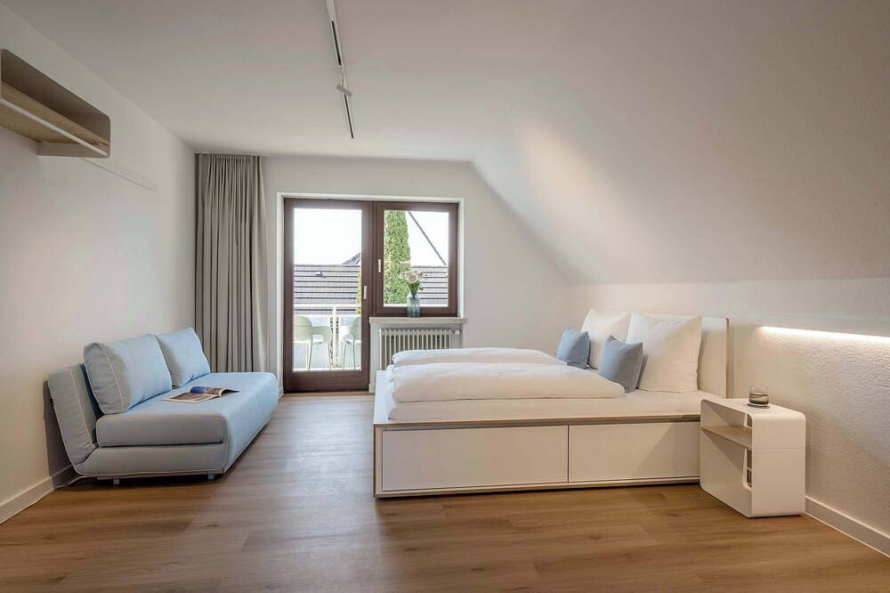 Entire apartment, Grande Apartment at Haus zum Wald in Bad Wörishofen, Bavarian Swabia