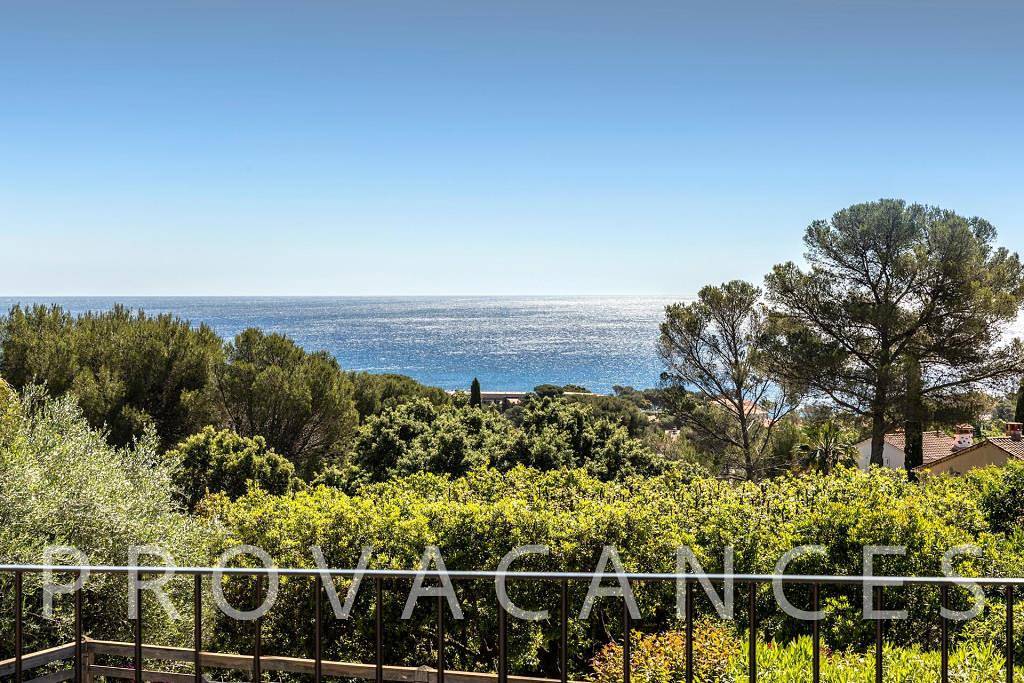 Villa with private pool and sea view in St-Aygulf in Saint-Aygulf, Fréjus