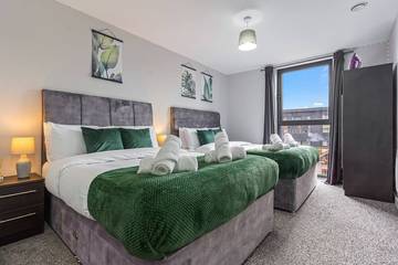 Glamping for 7 People in Birmingham, Birmingham Area, Photo 4