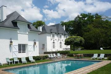 Gîte pour 4 personnes, avec piscine ainsi que jardin et terrasse, animaux acceptés à Jurançon