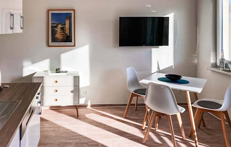 Ganze Ferienwohnung, Rückzugsort am Meer mit Terrasse, TV und Geschirrspüler in Gelbensande, Rostock und Umgebung