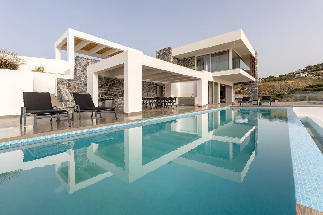 Villa für 12 Personen mit Balkon in Agia Pelagia, Achlada