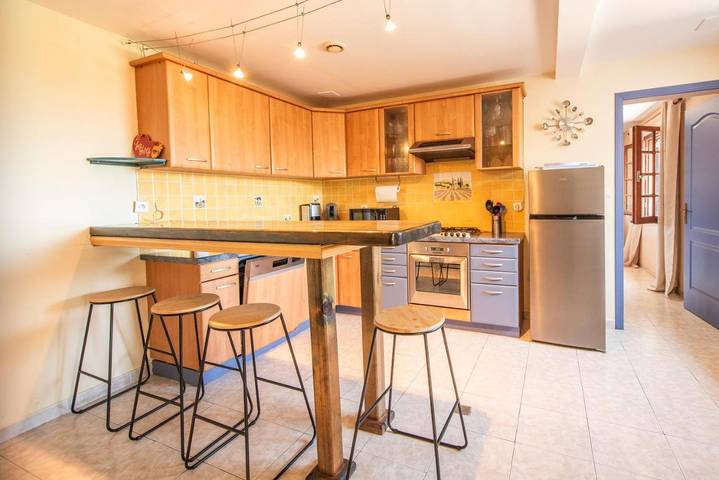 Gîte pour 6 personnes, avec jardin ainsi que piscine et vue, animaux acceptés à Furiani - 3