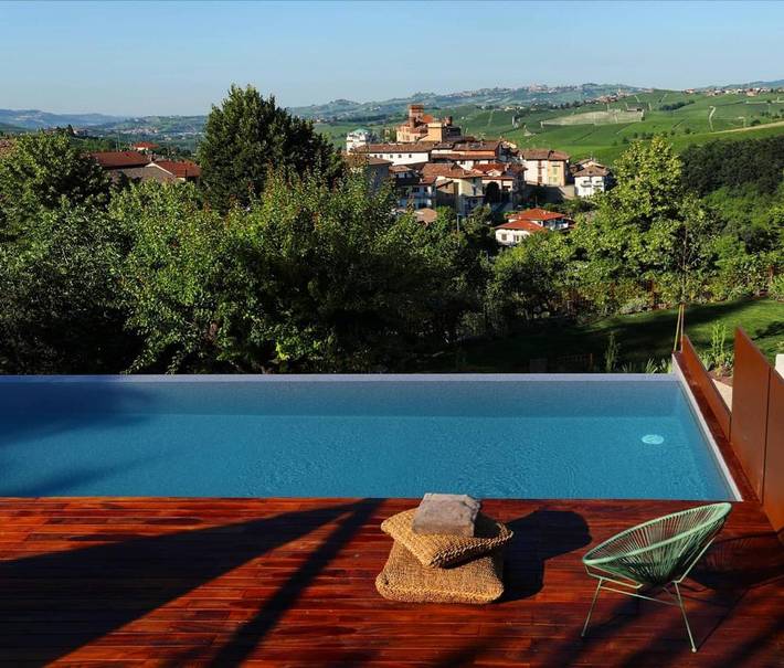 Location de vacances pour 15 personnes, avec jardin ainsi que vue et piscine à Barolo - 2
