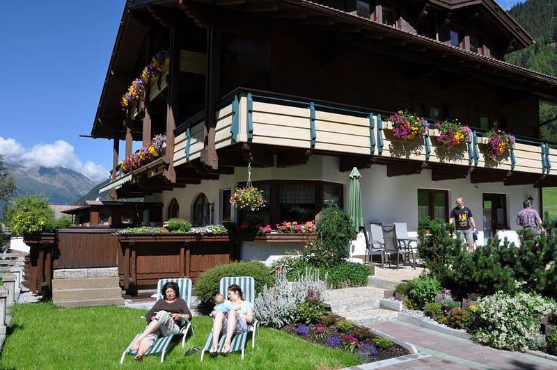 Ganze Ferienwohnung, Appartement "Typ A" in Gries, Längenfeld