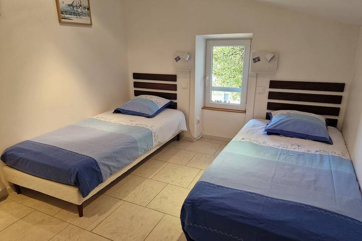 Location de vacances pour 6 personnes, avec jacuzzi ainsi que jardin et terrasse à Soubise - 4