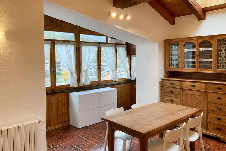 Location de vacances pour 6 personnes, avec vue et terrasse à Comune di Saint-Pierre
