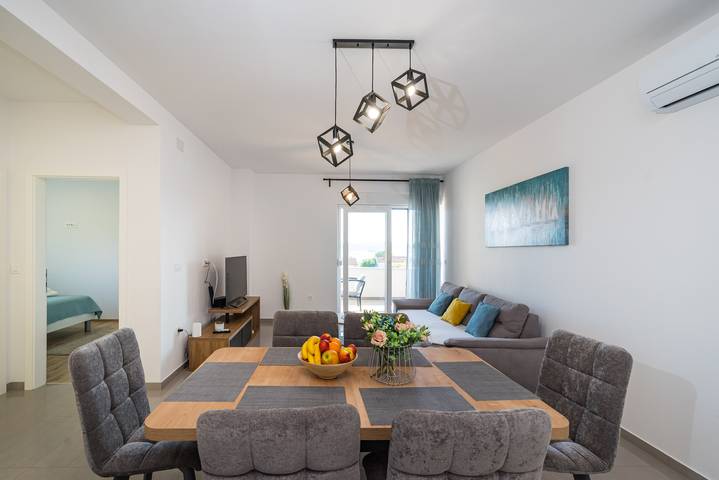 Ferienwohnung für 5 Personen, mit Balkon und Garten, kinderfreundlich in Zadar - 4