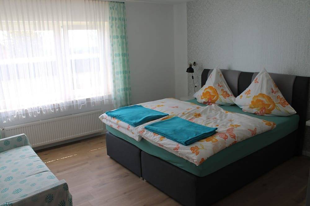 Ganze Wohnung, Große familienfreundliche Wohnung für 2 - 5 Personen im Erdgeschoss. in Beuren (Eifel), Cochem-Zell