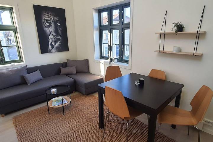 Ganze Ferienwohnung, Ferienwohnung für 6 Personen mit Terrasse in Storhaug, Stavanger