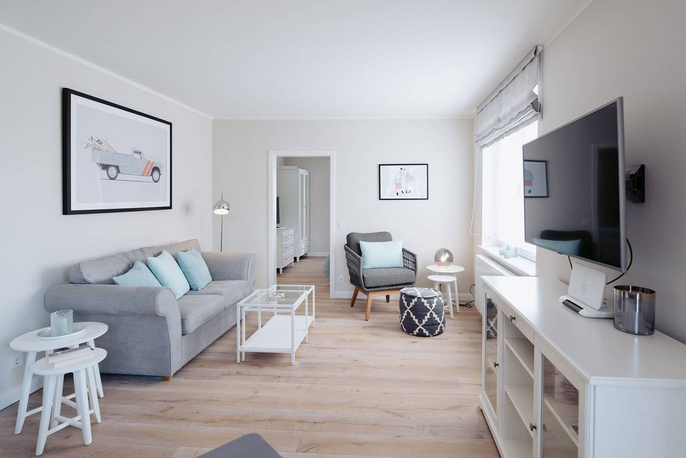 Ganze Wohnung, Komfortable Ferienwohnung mit Balkon und Parkplatz direkt am Husumer Hafen in Husum Hafen, Husum