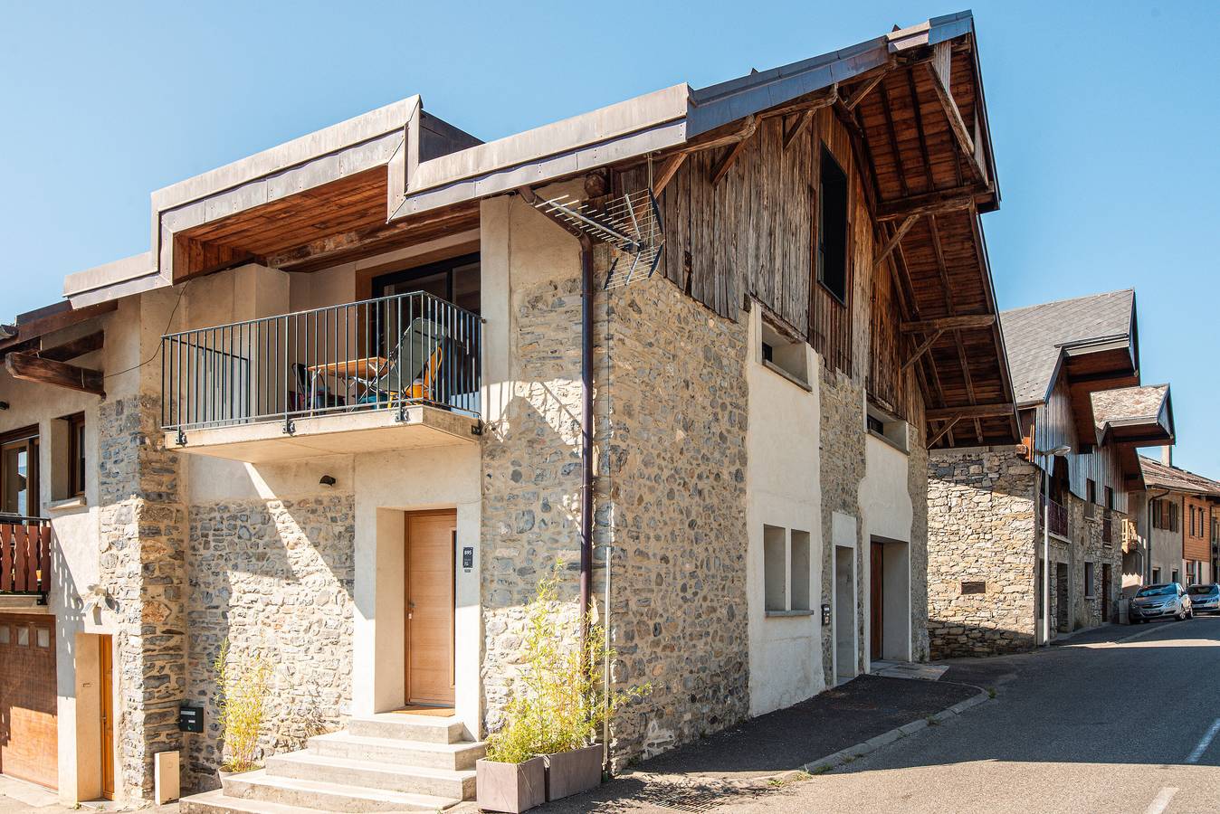 Hel leilighet, Apartment 'Chez Flo - Clim Parking - Clg' with Mountain View and Air Conditioning in Saint-Pierre-d'Albigny, Chambéryregionen