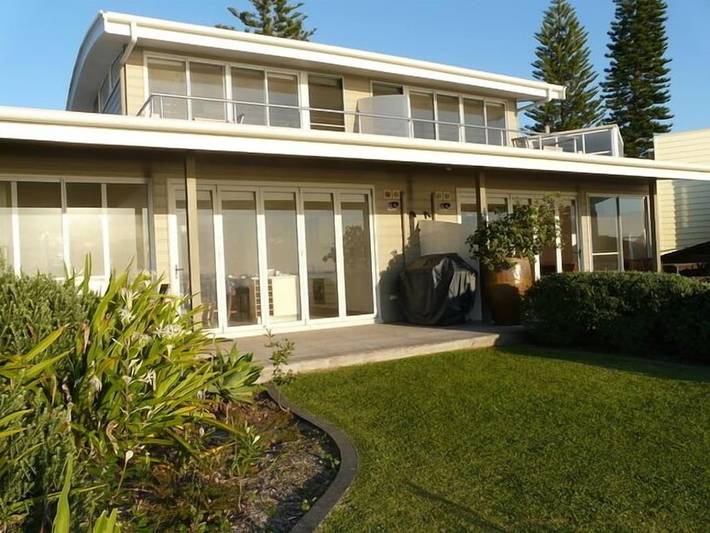 Holiday home for 6 people, with garden and balcony in Boomerang Beach