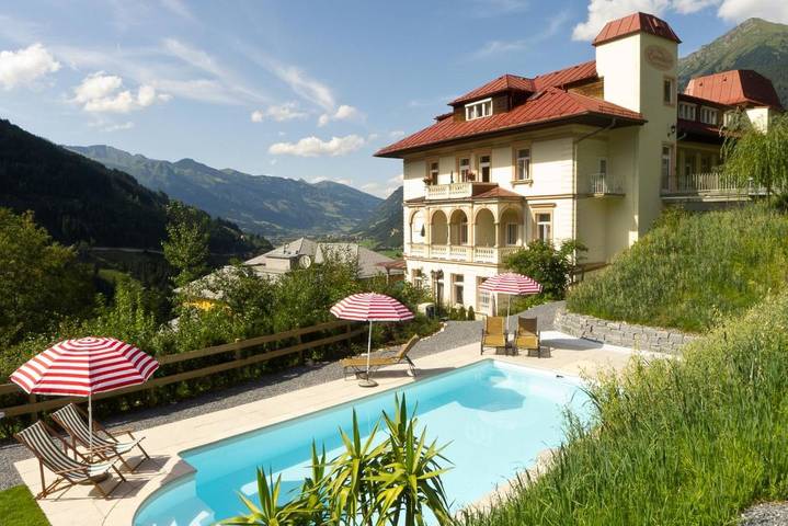 Hotel für 2 Personen, mit Terrasse und Garten sowie Pool und Sauna in Bad Gastein