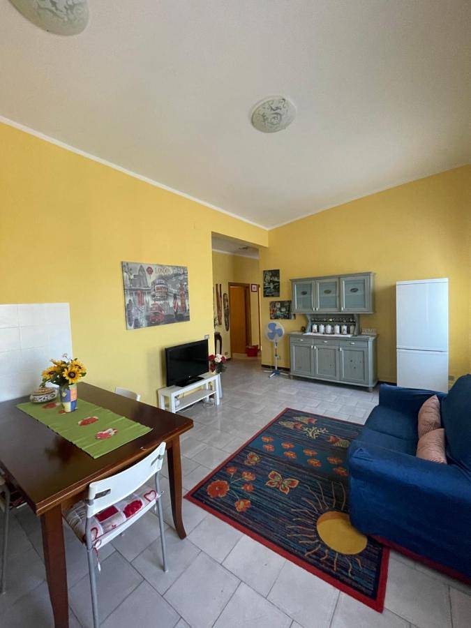 Casa vacanza per 7 persone, con Balcone e Terrazza a Bevagna