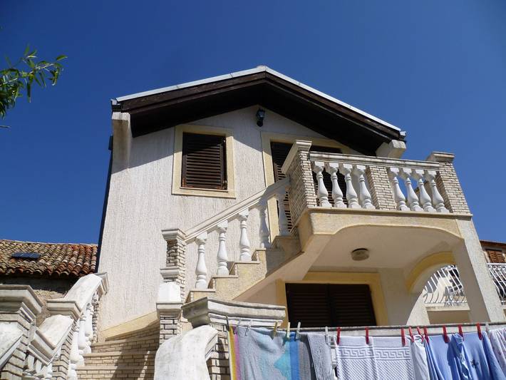 Ganze Wohnung, Apartments Land in Zlarin (Kroatische Adria), Dalmatinische Inseln