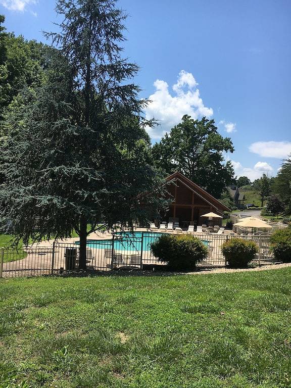 Log Cabin for 8 People in Pigeon Forge, Sevier County