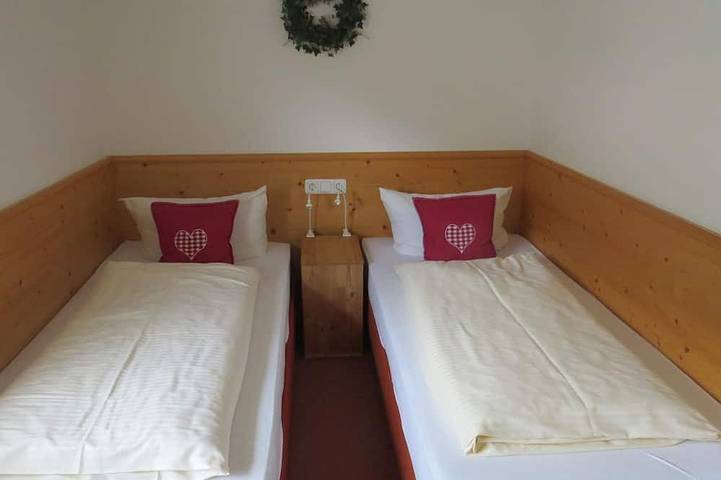 Ferienwohnung für 4 Personen, mit Garten und Terrasse in Oberjoch - 2