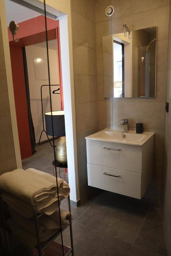 Appartement entier, Charmant studio, neuf in Voglans, Région de Chambéry