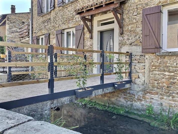 Gîte pour 4 personnes dans Vaux-en-Bugey