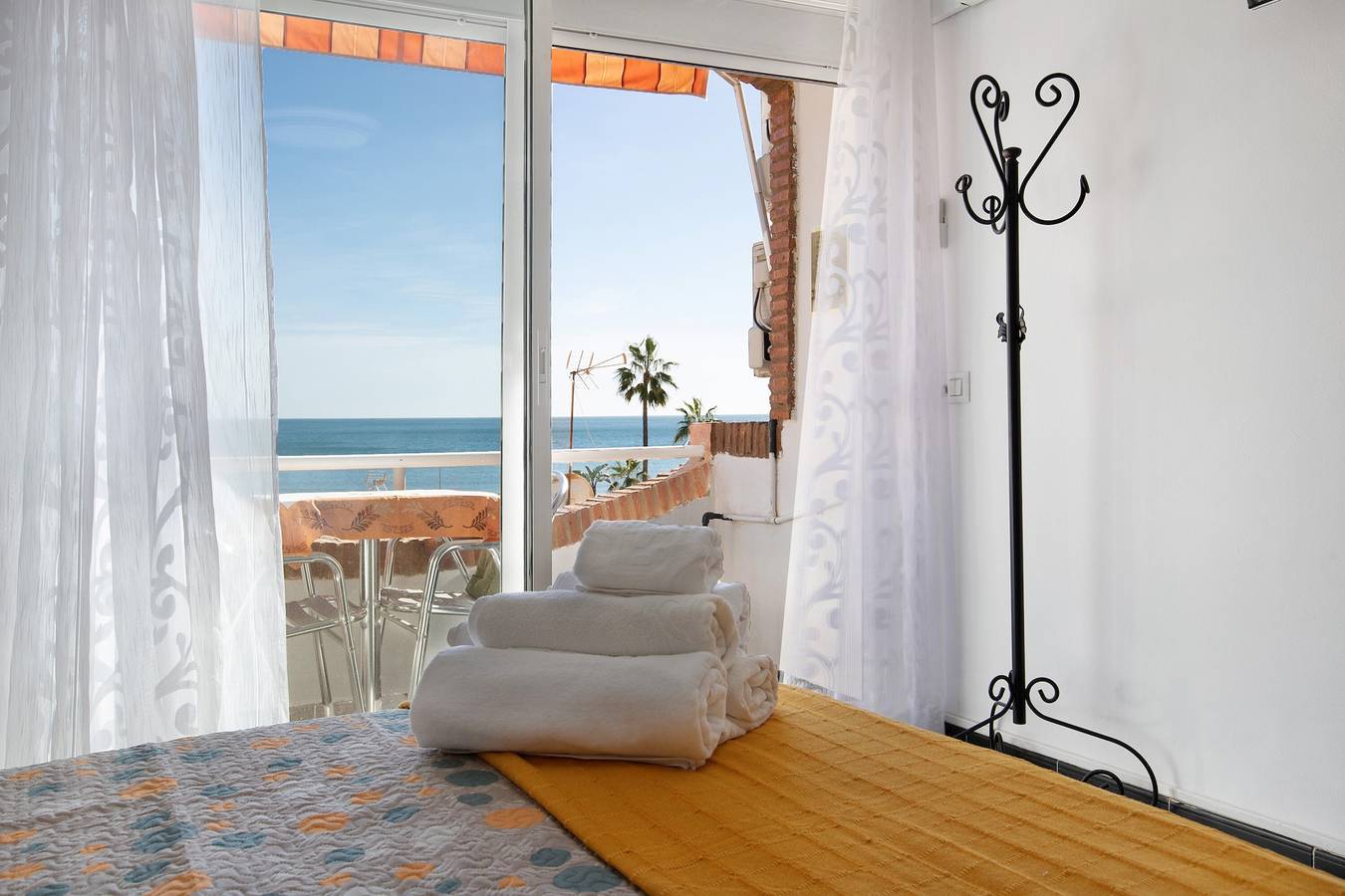 Appartement 'Bulto Carihuela B' met Uitzicht op Zee, Wi-Fi en Airconditioning, foto 11